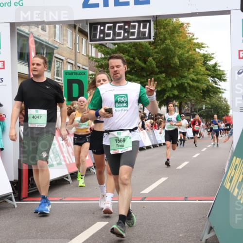21.09.2025 - PSD Bank Halbmarathon Strokosch-Dieckow http://msf.ph/oto/8920435 21.09.2025 11:54:57 Ziel 1069, 1564, 1569, 2091, 2164, 2866, 4028, 4047 meine-sportfotos.de