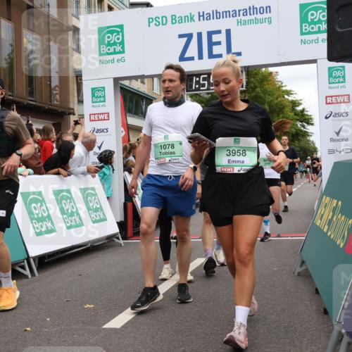 21.09.2025 - PSD Bank Halbmarathon Strokosch-Dieckow http://msf.ph/oto/8920529 21.09.2025 11:55:19 Ziel 1046, 1078, 1528, 2067, 2275, 2348, 2435, 2500, 2568, 2646, 2690, 2952, 3270, 3295, 3958, 3968, 4033 meine-sportfotos.de