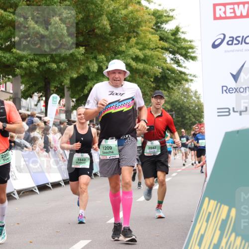 21.09.2025 - PSD Bank Halbmarathon Strokosch-Dieckow http://msf.ph/oto/8920578 21.09.2025 11:55:30 Ziel 1209, 1543, 1814, 2107, 2161, 3942 meine-sportfotos.de