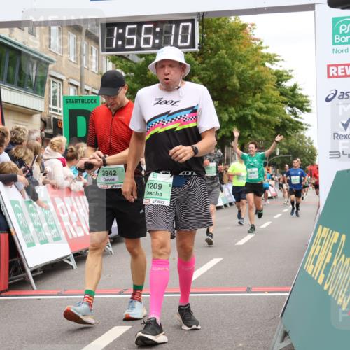 21.09.2025 - PSD Bank Halbmarathon Strokosch-Dieckow http://msf.ph/oto/8920596 21.09.2025 11:55:33 Ziel 1209, 1543, 2107, 2161, 2936, 3942, 3979, 4052 meine-sportfotos.de
