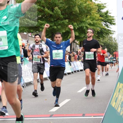21.09.2025 - PSD Bank Halbmarathon Strokosch-Dieckow http://msf.ph/oto/8920616 21.09.2025 11:55:38 Ziel 1209, 1543, 1796, 2451, 2541, 2815, 2862, 2936, 3942, 3979, 4052 meine-sportfotos.de