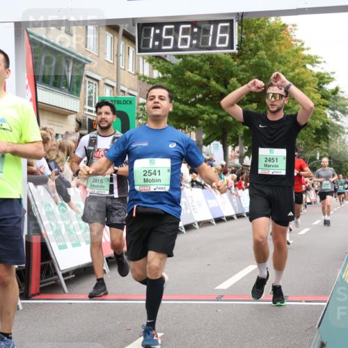 21.09.2025 - PSD Bank Halbmarathon Strokosch-Dieckow http://msf.ph/oto/8920624 21.09.2025 11:55:39 Ziel 1209, 1543, 1796, 2451, 2541, 2673, 2815, 2862, 2936, 3942, 3979, 4052 meine-sportfotos.de