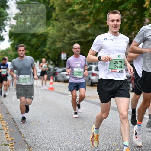 21.09.2025 - PSD Bank Halbmarathon Dr. Thomas Lammeyer http://msf.ph/oto/8920625 21.09.2025 10:39:33 Laufen 4037, 2178, 2157 meine-sportfotos.de