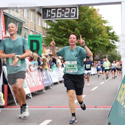 21.09.2025 - PSD Bank Halbmarathon Strokosch-Dieckow http://msf.ph/oto/8920695 21.09.2025 11:55:52 Ziel 1134, 1818, 1819, 2273, 2399, 2587, 2642, 2680 meine-sportfotos.de