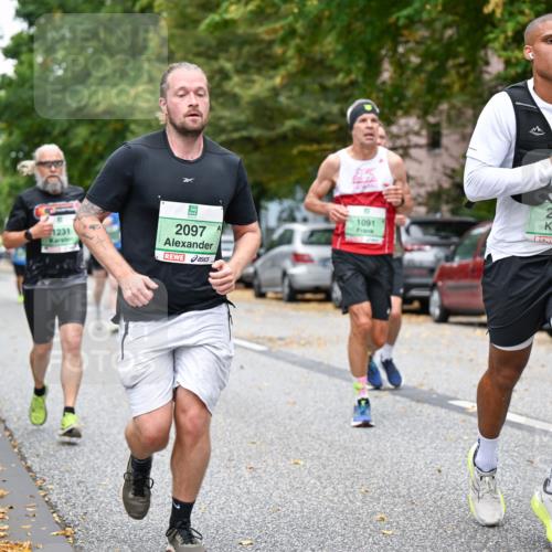 21.09.2025 - PSD Bank Halbmarathon Dr. Thomas Lammeyer http://msf.ph/oto/8920854 21.09.2025 10:40:03 Laufen 1231, 2097, 1091, 2425, 2351 meine-sportfotos.de