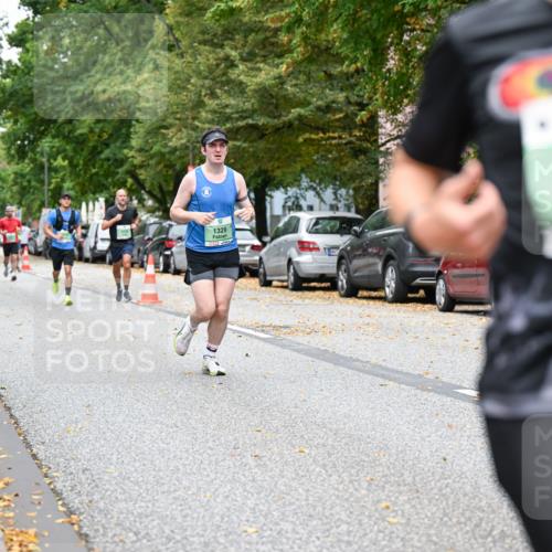 21.09.2025 - PSD Bank Halbmarathon Dr. Thomas Lammeyer http://msf.ph/oto/8920873 21.09.2025 10:40:05 Laufen 1329, 1231 meine-sportfotos.de