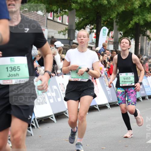 21.09.2025 - PSD Bank Halbmarathon Strokosch-Dieckow http://msf.ph/oto/8920958 21.09.2025 11:56:59 Ziel 1229, 1365, 1453, 2411, 2526, 2555, 2676, 2760, 2927, 3939, 4056 meine-sportfotos.de