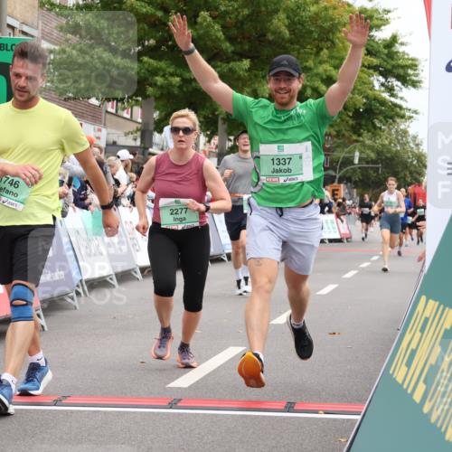 21.09.2025 - PSD Bank Halbmarathon Strokosch-Dieckow http://msf.ph/oto/8921038 21.09.2025 11:57:20 Ziel 1337, 1746, 1959, 2197, 2277, 2649, 3110, 4025 meine-sportfotos.de
