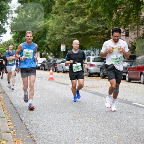 21.09.2025 - PSD Bank Halbmarathon Dr. Thomas Lammeyer http://msf.ph/oto/8921068 21.09.2025 10:40:29 Laufen 2414, 1212, 2303, 2919, 4915 meine-sportfotos.de