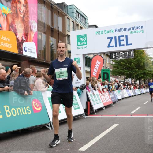 21.09.2025 - PSD Bank Halbmarathon Strokosch-Dieckow http://msf.ph/oto/8921069 21.09.2025 11:57:27 Ziel 1337, 1746, 2277, 2465, 3110, 4025, 4059 meine-sportfotos.de