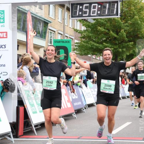 21.09.2025 - PSD Bank Halbmarathon Strokosch-Dieckow http://msf.ph/oto/8921098 21.09.2025 11:57:34 Ziel 1223, 2319, 2592, 2598, 3945, 4059 meine-sportfotos.de