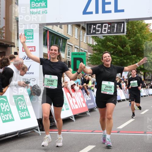 21.09.2025 - PSD Bank Halbmarathon Strokosch-Dieckow http://msf.ph/oto/8921100 21.09.2025 11:57:34 Ziel 1223, 2319, 2592, 2598, 3945, 4059 meine-sportfotos.de