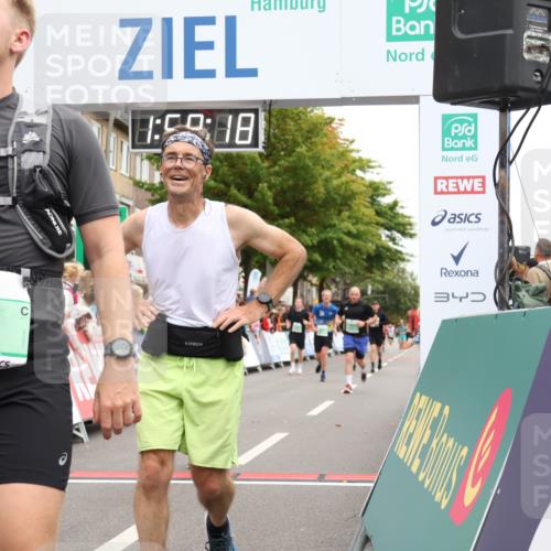 21.09.2025 - PSD Bank Halbmarathon Strokosch-Dieckow http://msf.ph/oto/8921132 21.09.2025 11:57:42 Ziel 1223, 1397, 1693, 2319, 2756, 3945, 4061 meine-sportfotos.de