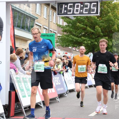 21.09.2025 - PSD Bank Halbmarathon Strokosch-Dieckow http://msf.ph/oto/8921153 21.09.2025 11:57:48 Ziel 1397, 1547, 1693, 2244, 2379, 2775, 4061 meine-sportfotos.de