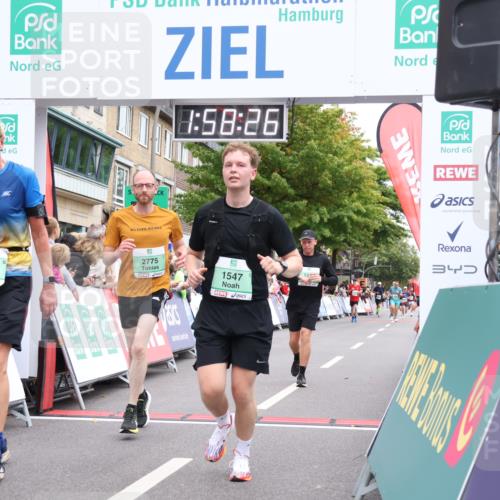 21.09.2025 - PSD Bank Halbmarathon Strokosch-Dieckow http://msf.ph/oto/8921171 21.09.2025 11:57:49 Ziel 1397, 1547, 1693, 2244, 2379, 2775 meine-sportfotos.de