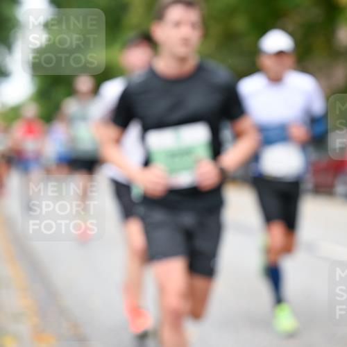 21.09.2025 - PSD Bank Halbmarathon Dr. Thomas Lammeyer http://msf.ph/oto/8921178 21.09.2025 10:40:39 Laufen  meine-sportfotos.de