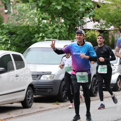 21.09.2025 - PSD Bank Halbmarathon Luisa Fischer http://msf.ph/oto/8921207 21.09.2025 12:03:22 Laufen 3070, 1704, 1025, 3019 meine-sportfotos.de