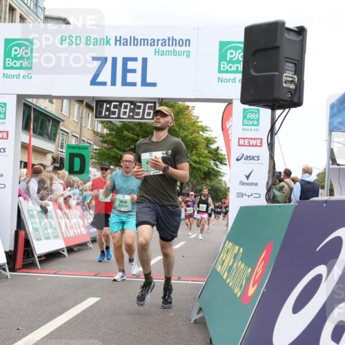 21.09.2025 - PSD Bank Halbmarathon Strokosch-Dieckow http://msf.ph/oto/8921210 21.09.2025 11:57:59 Ziel 2379, 2586, 2836, 3375, 4024, 4039 meine-sportfotos.de