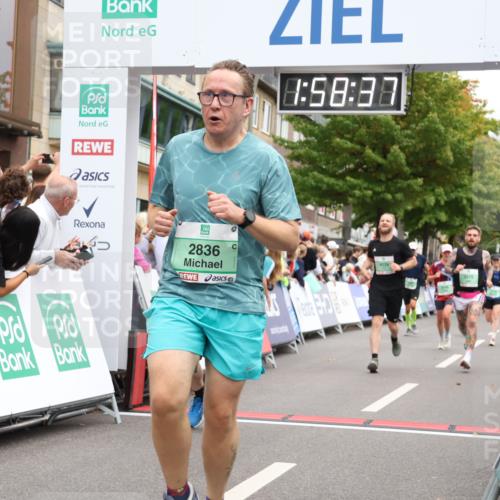 21.09.2025 - PSD Bank Halbmarathon Strokosch-Dieckow http://msf.ph/oto/8921230 21.09.2025 11:58:00 Ziel 1158, 2546, 2586, 2836, 3375, 4024, 4039 meine-sportfotos.de