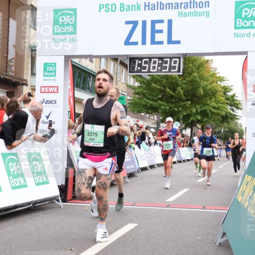 21.09.2025 - PSD Bank Halbmarathon Strokosch-Dieckow http://msf.ph/oto/8921255 21.09.2025 11:58:03 Ziel 1158, 1411, 2282, 2546, 2586, 2836, 3375, 4024, 4039 meine-sportfotos.de