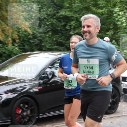 21.09.2025 - PSD Bank Halbmarathon Luisa Fischer http://msf.ph/oto/8921319 21.09.2025 12:03:56 Laufen 1753, 1754 meine-sportfotos.de