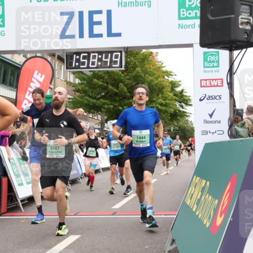 21.09.2025 - PSD Bank Halbmarathon Strokosch-Dieckow http://msf.ph/oto/8921325 21.09.2025 11:58:12 Ziel 1028, 1158, 1411, 1444, 1696, 2170, 2282, 2381, 2389, 2491, 2546, 2627, 3510, 4041 meine-sportfotos.de