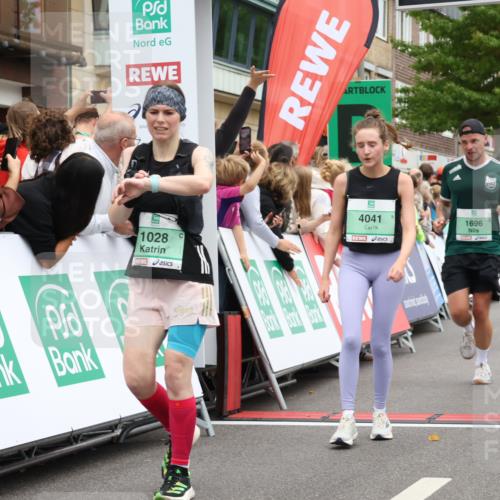 21.09.2025 - PSD Bank Halbmarathon Strokosch-Dieckow http://msf.ph/oto/8921359 21.09.2025 11:58:15 Ziel 1028, 1444, 1696, 2170, 2381, 2389, 2491, 2619, 2627, 3510, 4041 meine-sportfotos.de