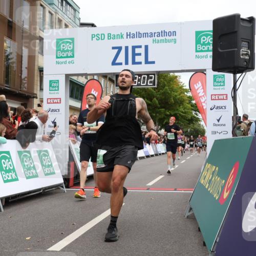 21.09.2025 - PSD Bank Halbmarathon Strokosch-Dieckow http://msf.ph/oto/8921451 21.09.2025 11:58:25 Ziel 1348, 1611, 2619, 2740, 2910, 3080 meine-sportfotos.de