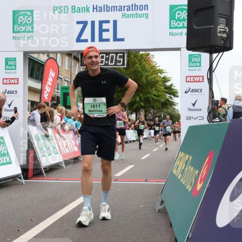 21.09.2025 - PSD Bank Halbmarathon Strokosch-Dieckow http://msf.ph/oto/8921476 21.09.2025 11:58:28 Ziel 1322, 1348, 1611, 2343, 2637, 2740, 2910, 3080 meine-sportfotos.de