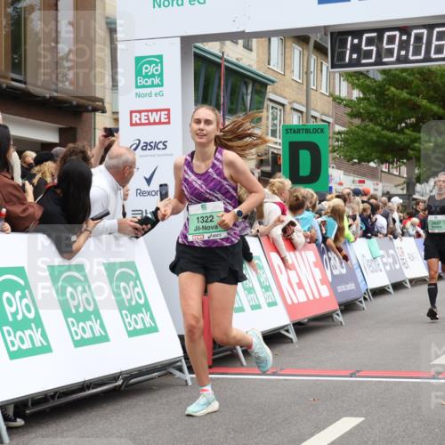 21.09.2025 - PSD Bank Halbmarathon Strokosch-Dieckow http://msf.ph/oto/8921496 21.09.2025 11:58:31 Ziel 1322, 1348, 1611, 2343, 2637, 3080, 3960 meine-sportfotos.de