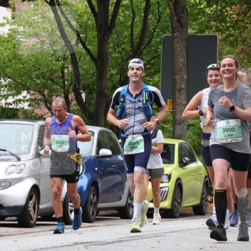21.09.2025 - PSD Bank Halbmarathon Luisa Fischer http://msf.ph/oto/8921582 21.09.2025 12:05:29 Laufen 418, 3423, 2211, 3900, 3417 meine-sportfotos.de