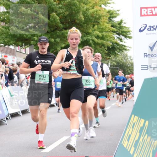 21.09.2025 - PSD Bank Halbmarathon Strokosch-Dieckow http://msf.ph/oto/8921701 21.09.2025 11:58:47 Ziel 1107, 1275, 1276, 2324, 2482, 2622, 2826, 2858, 2961, 3092, 3170, 3301, 3521 meine-sportfotos.de