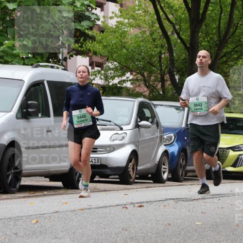 21.09.2025 - PSD Bank Halbmarathon Luisa Fischer http://msf.ph/oto/8921715 21.09.2025 12:06:33 Laufen 3445, 3642, 2840, 418 meine-sportfotos.de