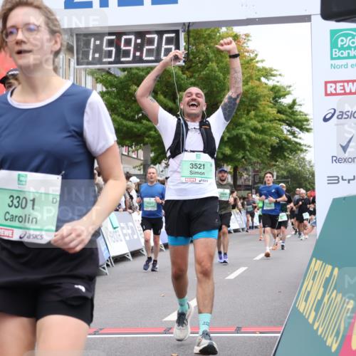 21.09.2025 - PSD Bank Halbmarathon Strokosch-Dieckow http://msf.ph/oto/8921735 21.09.2025 11:58:49 Ziel 1107, 1521, 2324, 2482, 2622, 2826, 2928, 2961, 3198, 3301, 3521 meine-sportfotos.de