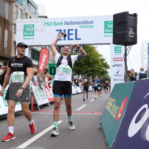 21.09.2025 - PSD Bank Halbmarathon Strokosch-Dieckow http://msf.ph/oto/8921751 21.09.2025 11:58:50 Ziel 1107, 1521, 2482, 2622, 2660, 2928, 3198, 3301, 3521 meine-sportfotos.de