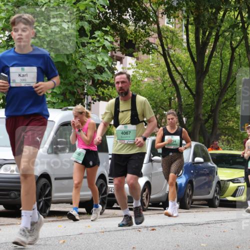 21.09.2025 - PSD Bank Halbmarathon Luisa Fischer http://msf.ph/oto/8921787 21.09.2025 12:06:46 Laufen 399, 4030, 341, 4067, 24, 3672, 3385 meine-sportfotos.de