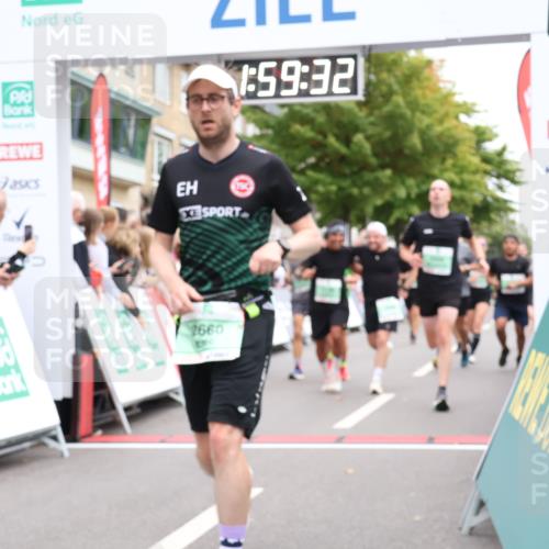 21.09.2025 - PSD Bank Halbmarathon Strokosch-Dieckow http://msf.ph/oto/8921812 21.09.2025 11:58:55 Ziel 1107, 1122, 1128, 1338, 1521, 1531, 1532, 2306, 2482, 2543, 2660, 2870, 2928, 3198, 3301, 3356, 3521, 3936 meine-sportfotos.de