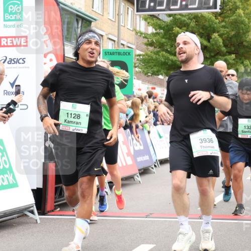 21.09.2025 - PSD Bank Halbmarathon Strokosch-Dieckow http://msf.ph/oto/8921837 21.09.2025 11:58:58 Ziel 1122, 1128, 1338, 1521, 1531, 1532, 2306, 2371, 2543, 2590, 2594, 2604, 2660, 2870, 2928, 3198, 3356, 3542, 3936 meine-sportfotos.de