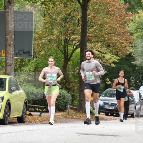 21.09.2025 - PSD Bank Halbmarathon Luisa Fischer http://msf.ph/oto/8921867 21.09.2025 12:06:57 Laufen 3111, 2714, 2956 meine-sportfotos.de