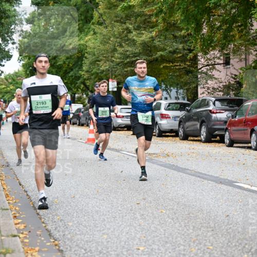 21.09.2025 - PSD Bank Halbmarathon Dr. Thomas Lammeyer http://msf.ph/oto/8921876 21.09.2025 10:41:21 Laufen 2193, 2522, 2462, 4915 meine-sportfotos.de