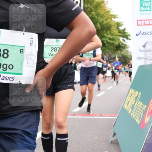 21.09.2025 - PSD Bank Halbmarathon Strokosch-Dieckow http://msf.ph/oto/8921877 21.09.2025 11:59:02 Ziel 1122, 1128, 1338, 1531, 1532, 2306, 2344, 2371, 2436, 2543, 2590, 2594, 2604, 2660, 2870, 3356, 3542, 3936 meine-sportfotos.de