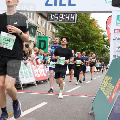 21.09.2025 - PSD Bank Halbmarathon Strokosch-Dieckow http://msf.ph/oto/8921906 21.09.2025 11:59:07 Ziel 1064, 1092, 1093, 1122, 1258, 1531, 2344, 2371, 2436, 2441, 2590, 2594, 2604, 2664, 3542, 3771 meine-sportfotos.de