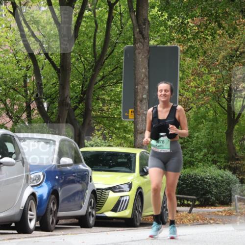 21.09.2025 - PSD Bank Halbmarathon Luisa Fischer http://msf.ph/oto/8921956 21.09.2025 12:07:13 Laufen 05, 18, 3678, 1, 29 meine-sportfotos.de