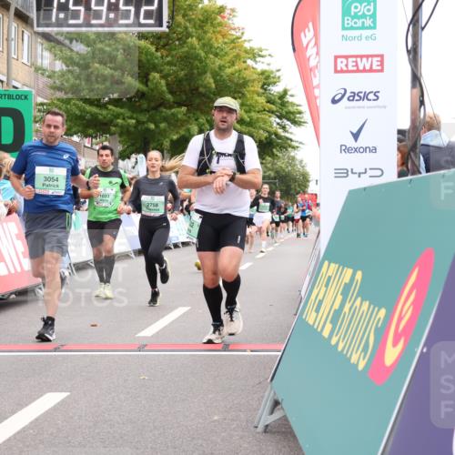 21.09.2025 - PSD Bank Halbmarathon Strokosch-Dieckow http://msf.ph/oto/8921960 21.09.2025 11:59:16 Ziel 1033, 1064, 1092, 1093, 1258, 1486, 1812, 2332, 2472, 2540, 2582, 2610, 2641, 2664, 2758, 3054 meine-sportfotos.de