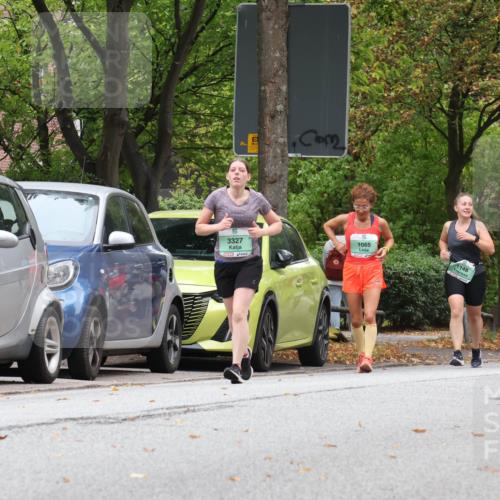 21.09.2025 - PSD Bank Halbmarathon Luisa Fischer http://msf.ph/oto/8922075 21.09.2025 12:07:45 Laufen 18, 3327, 1065, 1148, 1149, 2887 meine-sportfotos.de