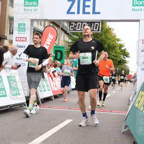 21.09.2025 - PSD Bank Halbmarathon Strokosch-Dieckow http://msf.ph/oto/8922127 21.09.2025 11:59:34 Ziel 1196, 1609, 1648, 2241, 2248, 2325, 2328, 2484, 2517, 2574, 2602, 2794, 2915, 3962 meine-sportfotos.de
