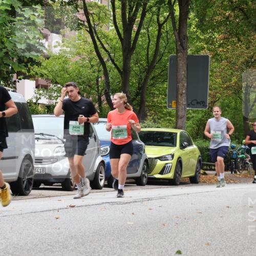 21.09.2025 - PSD Bank Halbmarathon Luisa Fischer http://msf.ph/oto/8922173 21.09.2025 12:08:12 Laufen 3756, 6418, 3494, 3493, 643 meine-sportfotos.de