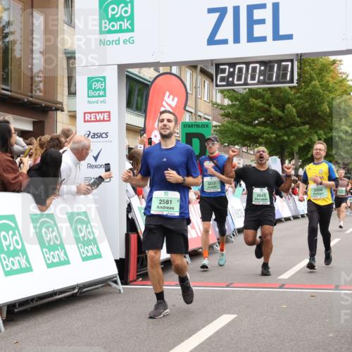 21.09.2025 - PSD Bank Halbmarathon Strokosch-Dieckow http://msf.ph/oto/8922178 21.09.2025 11:59:40 Ziel 1196, 1367, 1609, 1700, 2241, 2248, 2517, 2558, 2574, 2581, 2645, 2794, 2915, 3217, 3962 meine-sportfotos.de