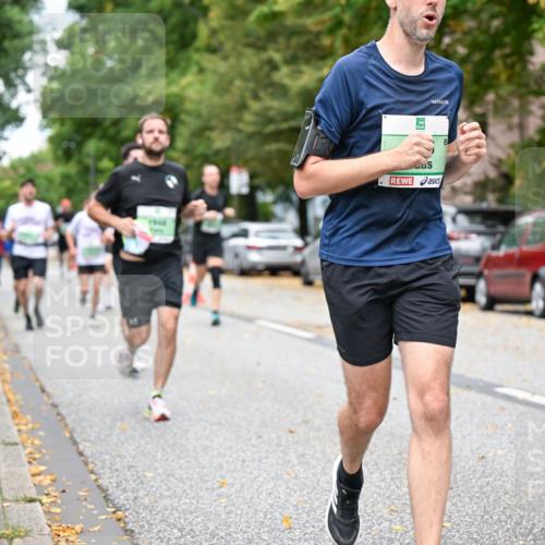 21.09.2025 - PSD Bank Halbmarathon Dr. Thomas Lammeyer http://msf.ph/oto/8922202 21.09.2025 10:41:41 Laufen 1948 meine-sportfotos.de