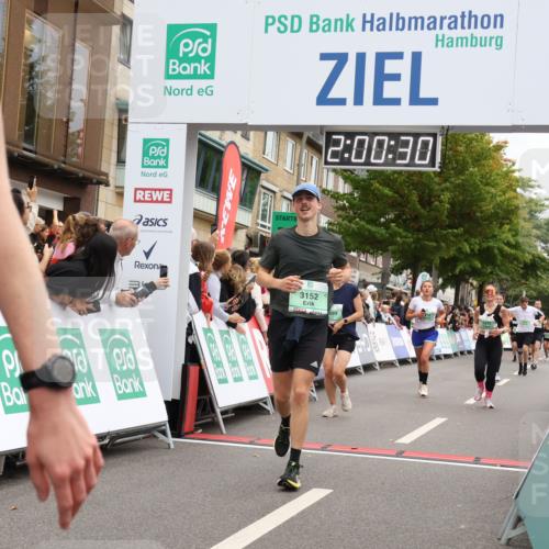 21.09.2025 - PSD Bank Halbmarathon Strokosch-Dieckow http://msf.ph/oto/8922307 21.09.2025 11:59:54 Ziel 1075, 2530, 2549, 2595, 2918, 3152, 3990, 4049 meine-sportfotos.de